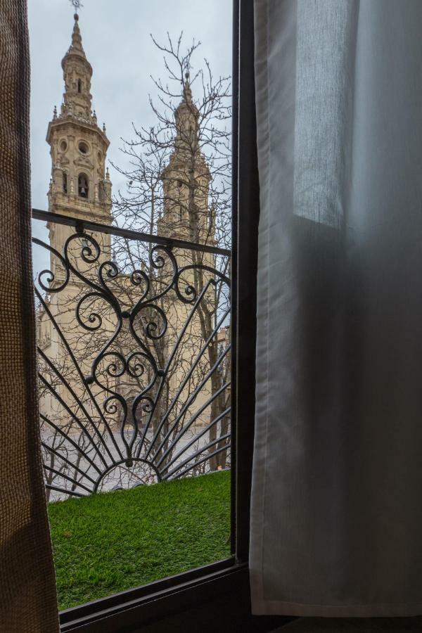 Apto Con Vistas A La Catedral Y Aire Acondicionado Logroño Eksteriør bilde